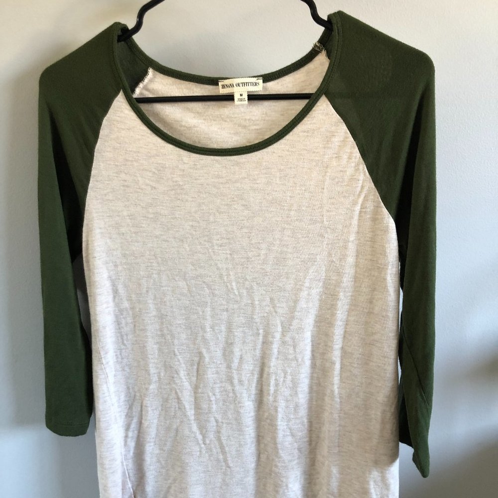 Women's Baseball Jersey Shirt Size Medium